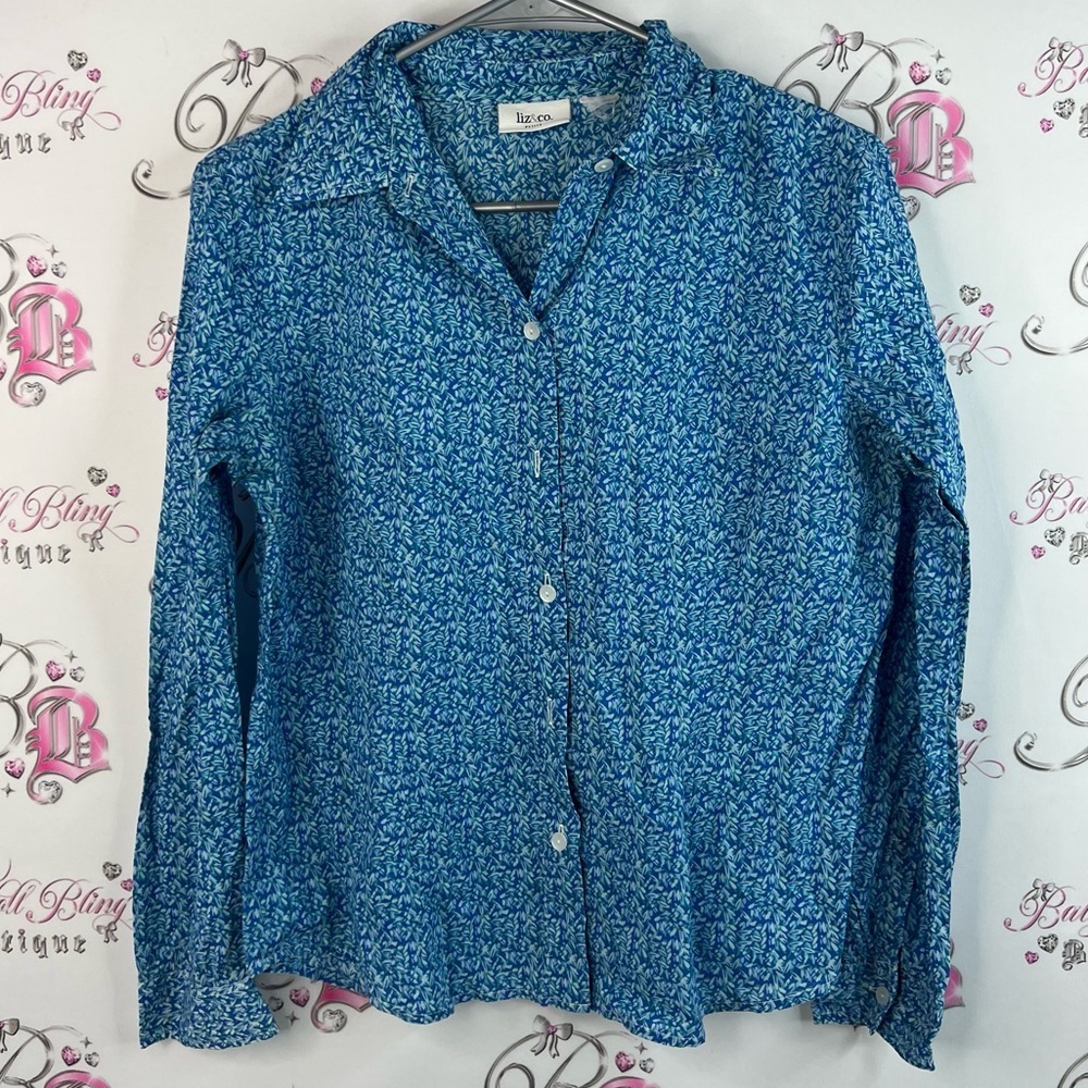 liz & co. Button up long sleeve shirt floral Blue Patterned Button Down Shirt